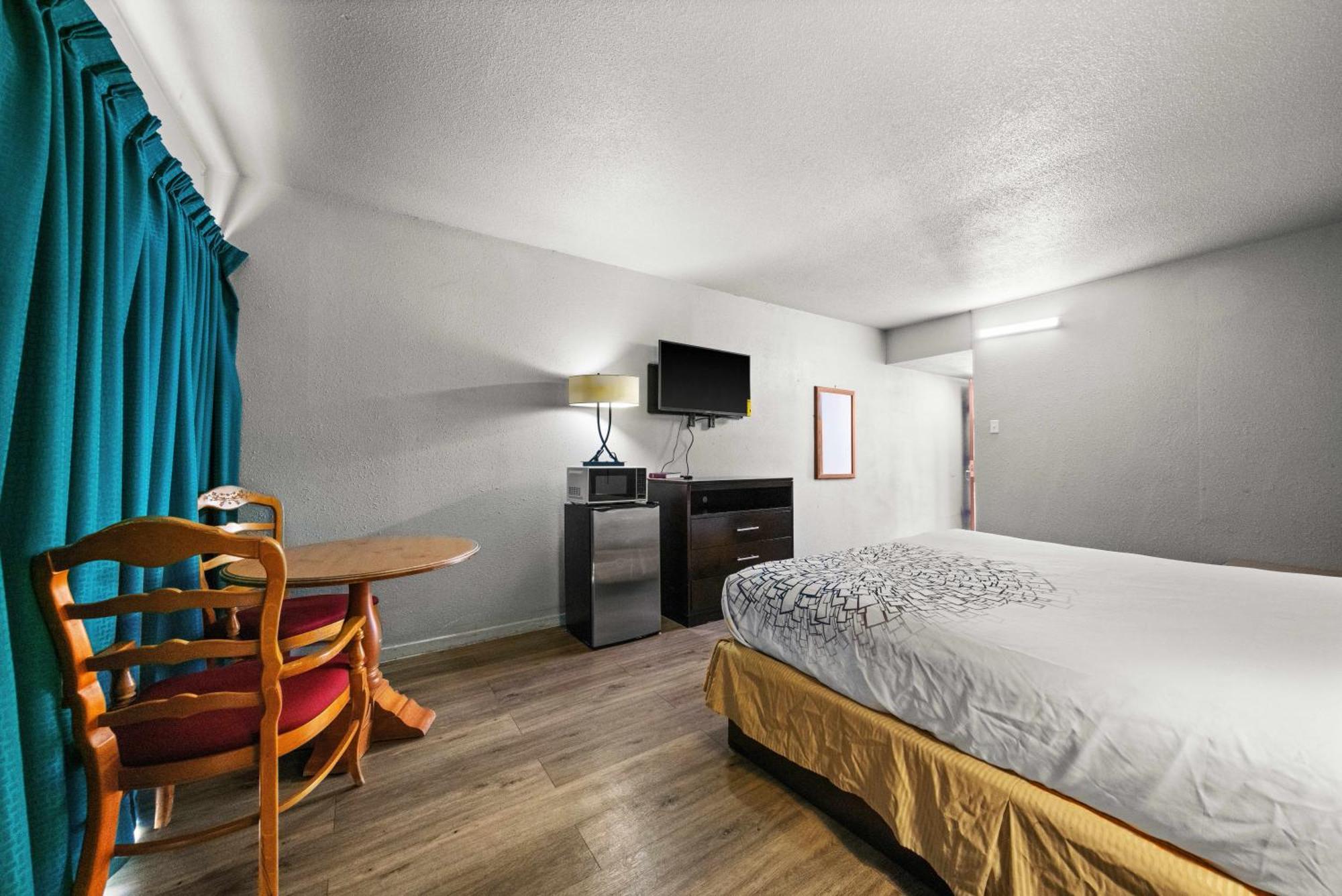Executive Inn Rusk Εξωτερικό φωτογραφία